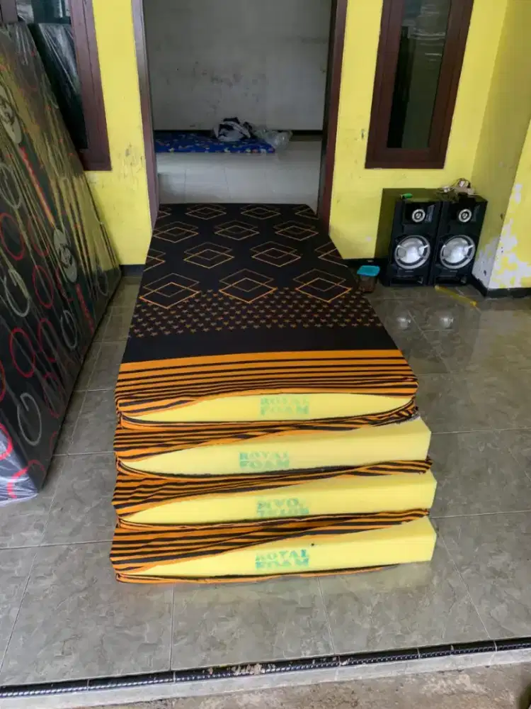 Kasur spon/kasur busa berkualitas royal foam garansi 10th