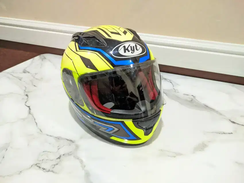 Helm full face kyt rc7