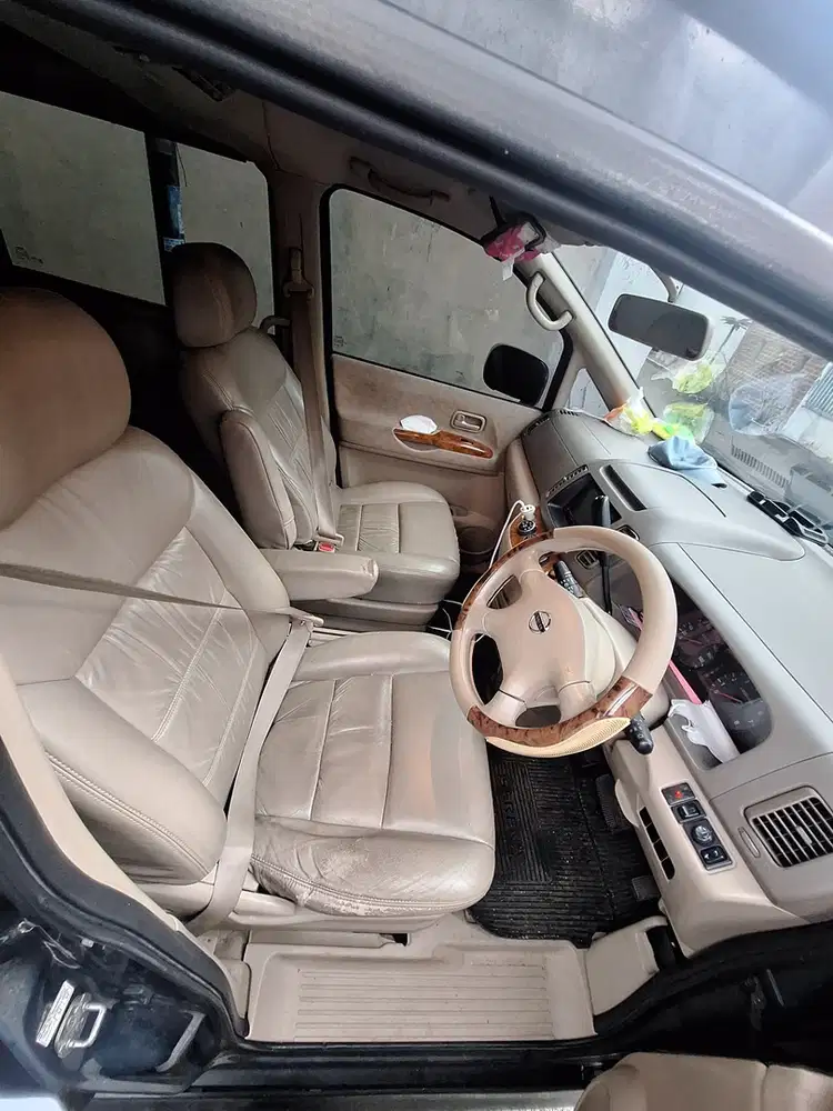 Nissan Serena 2011 Bensin