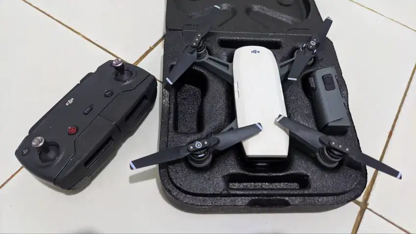 Dji Spark Unit remote dan case