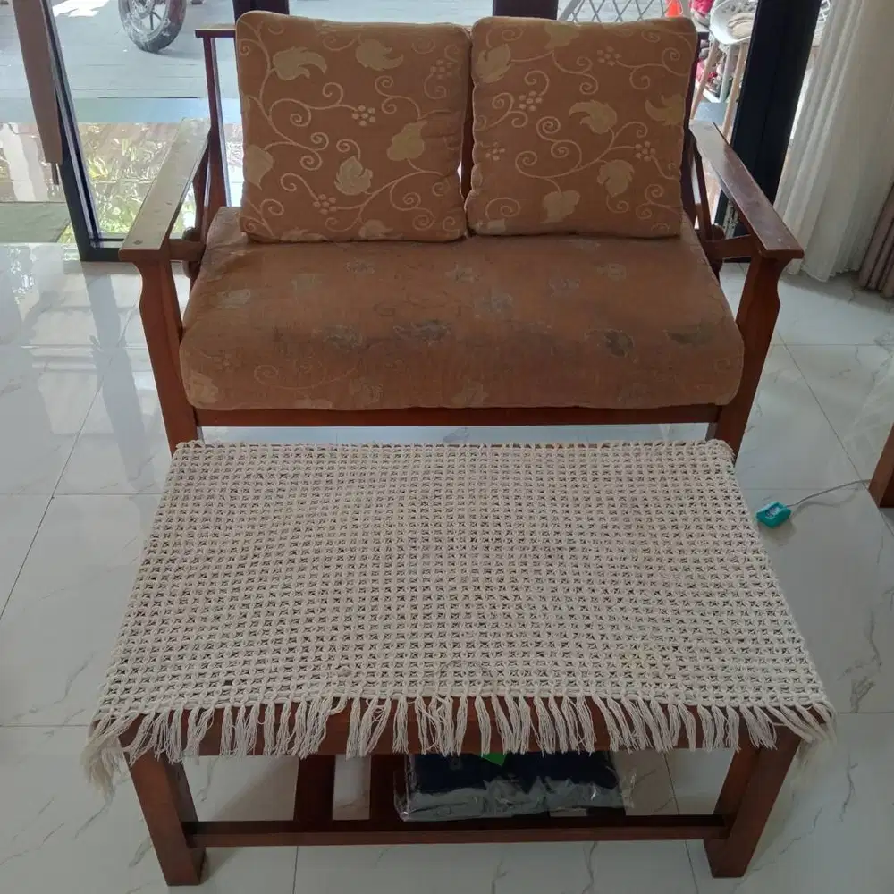 SOFA Kayu (termasuk meja)