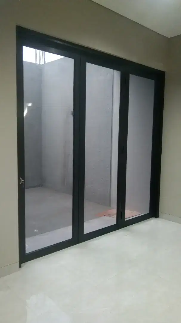 Pintu lipat 3daun