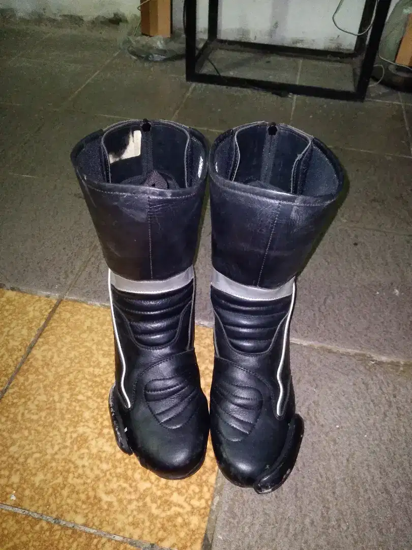 sepatu pdl lantas bot