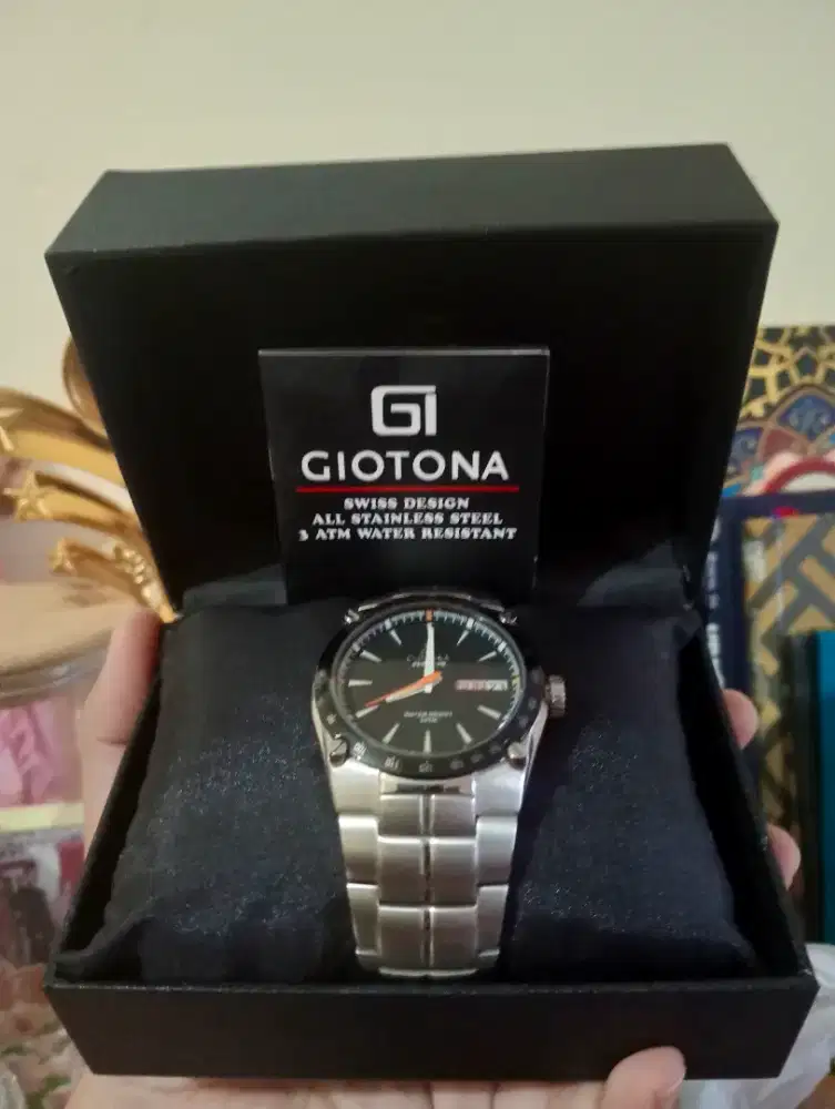 Jam tangan pria keren