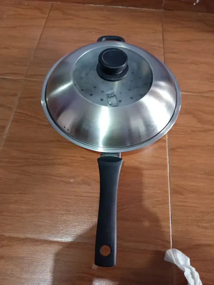 Wok pan Golden flying fish stainless stell