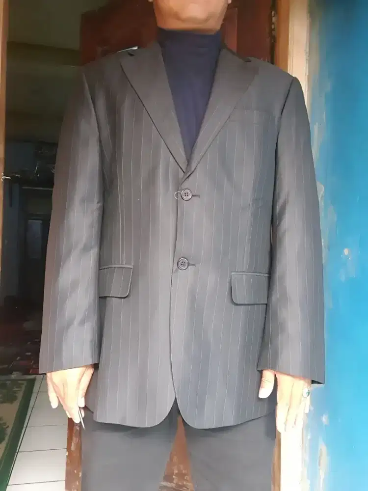 GIORGIO ARMANI JAS BRANDED