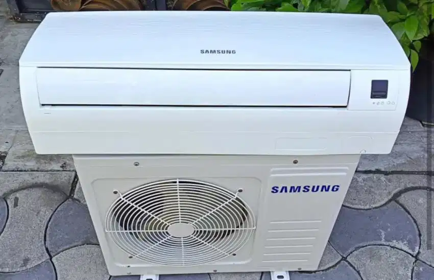 Jual ac Samsung 1/2 pk R410 lowatt 360 watt kondisi 95% ori semua