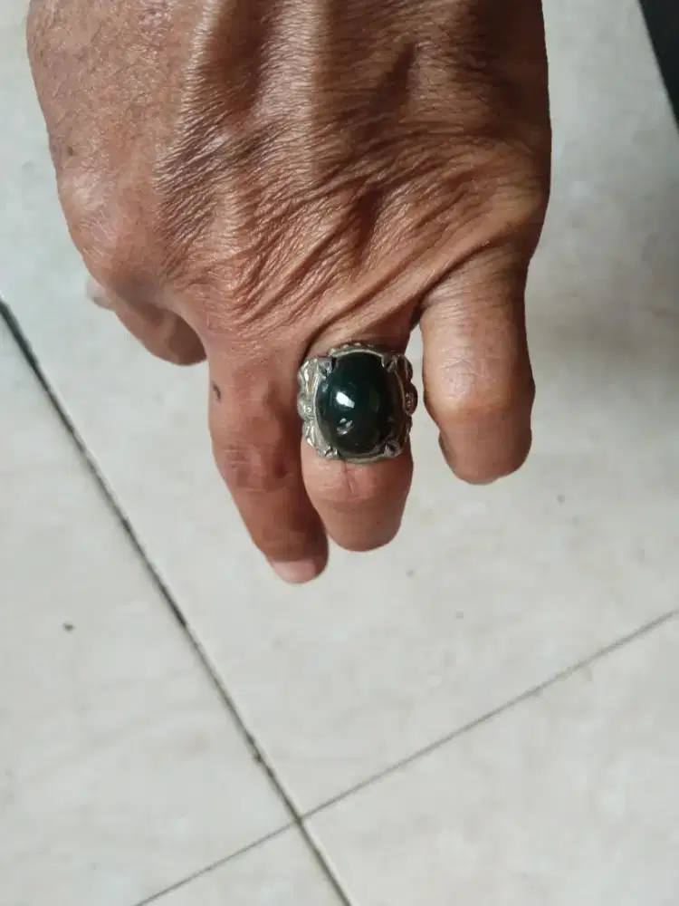 Batu ijo botol lawas