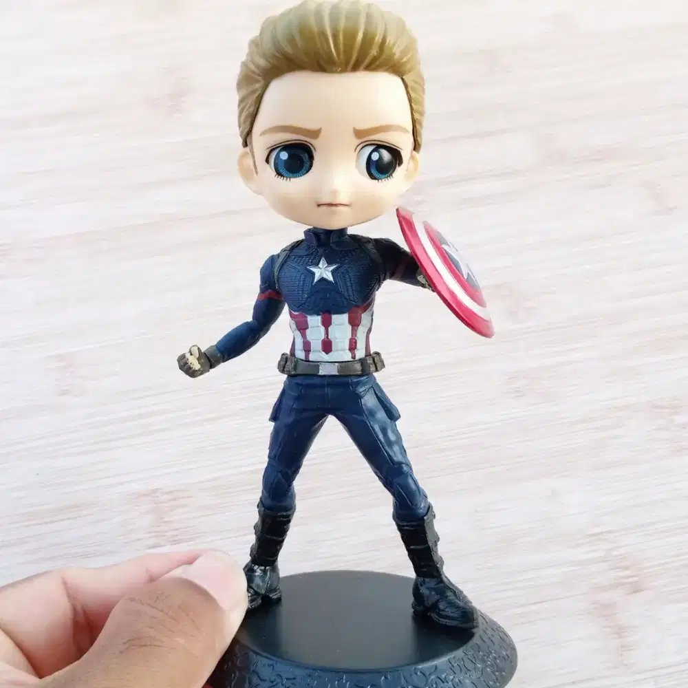 Mainan / Pajangan Figure Q Posket Avengers Captain America Toys Bekas