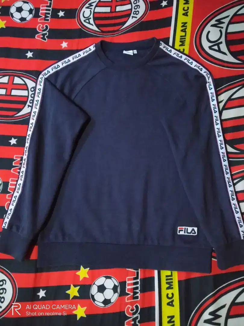 Crewneck Fila size M fit L
