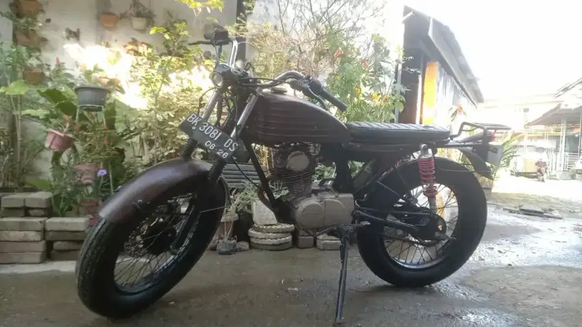 HONDA GL 100 THN 1982 MOTOR ANTIK