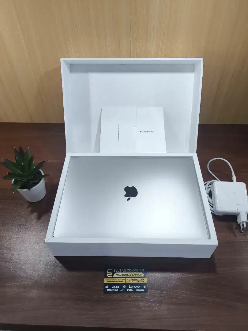BARU BUKA DOS, EX DISPLAY!!CORE I5,SSD 512GB,BONUS TAS,OFFICE ORIGINAL