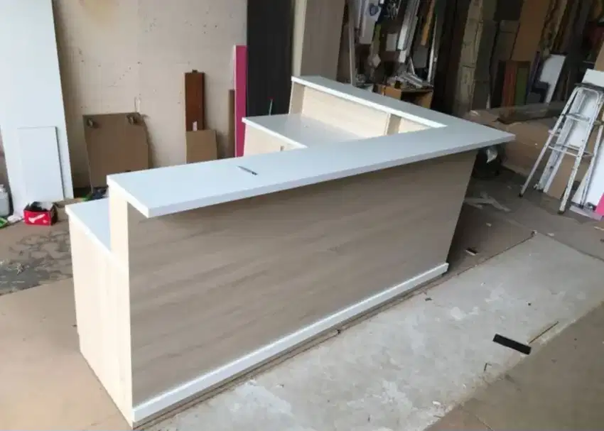 Meja resepsionis, Meja kasir, Meja bartender dll