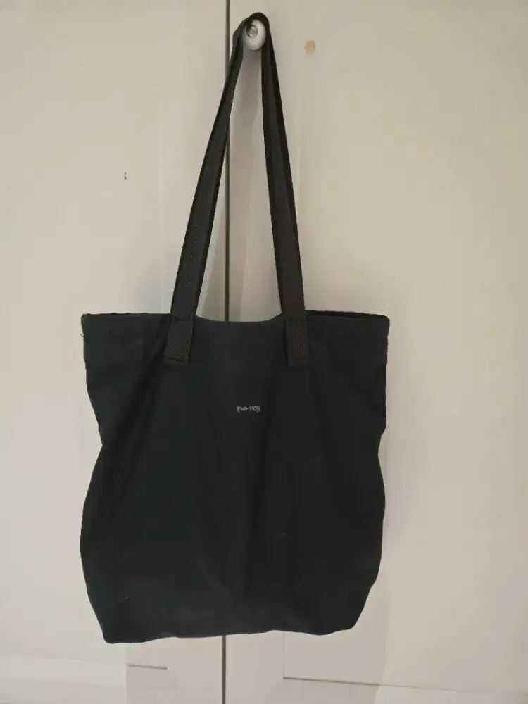 Bellroy warna hitam asli tote bag