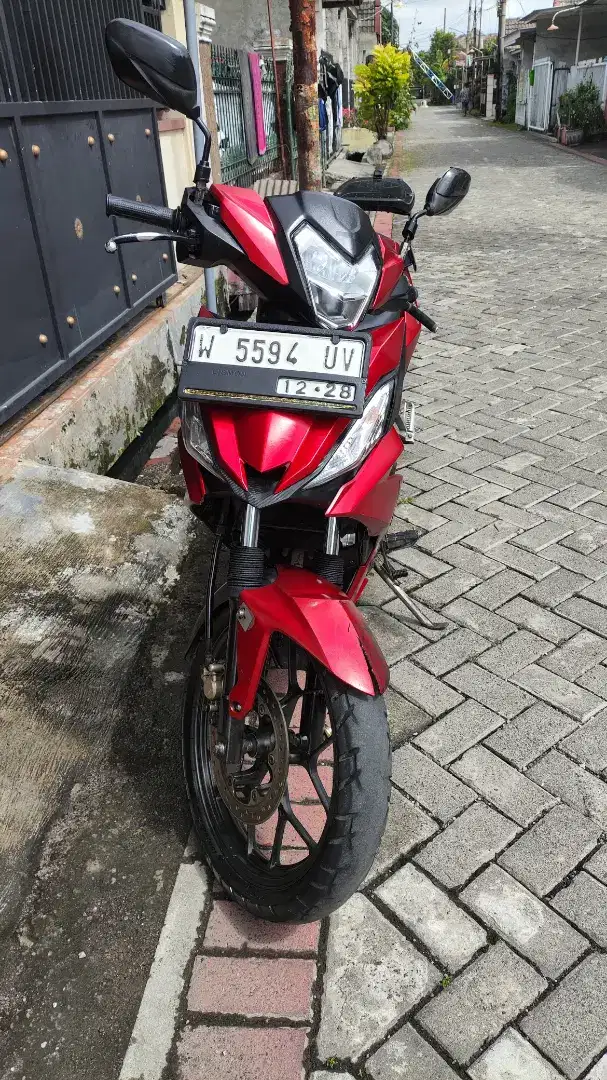 Motor Honda Supra GTR150 2018 Manual Merah