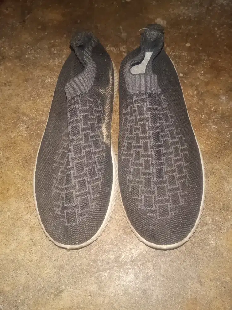 sneakers murah meriah