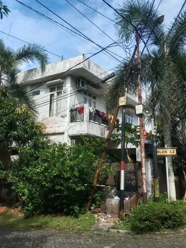 Dijual cepat rumah 2 lantai