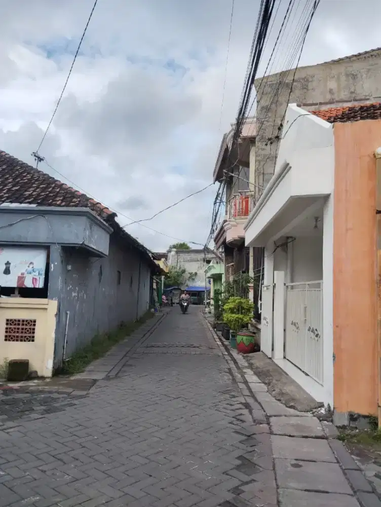 Rumah.Jl.Sememi Jaya V.60 meter dari jalan raya benowo