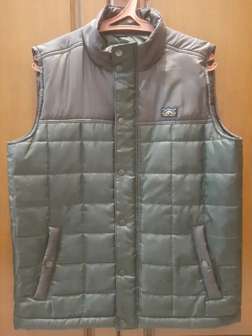 Rompi Eiger Gallegos Original