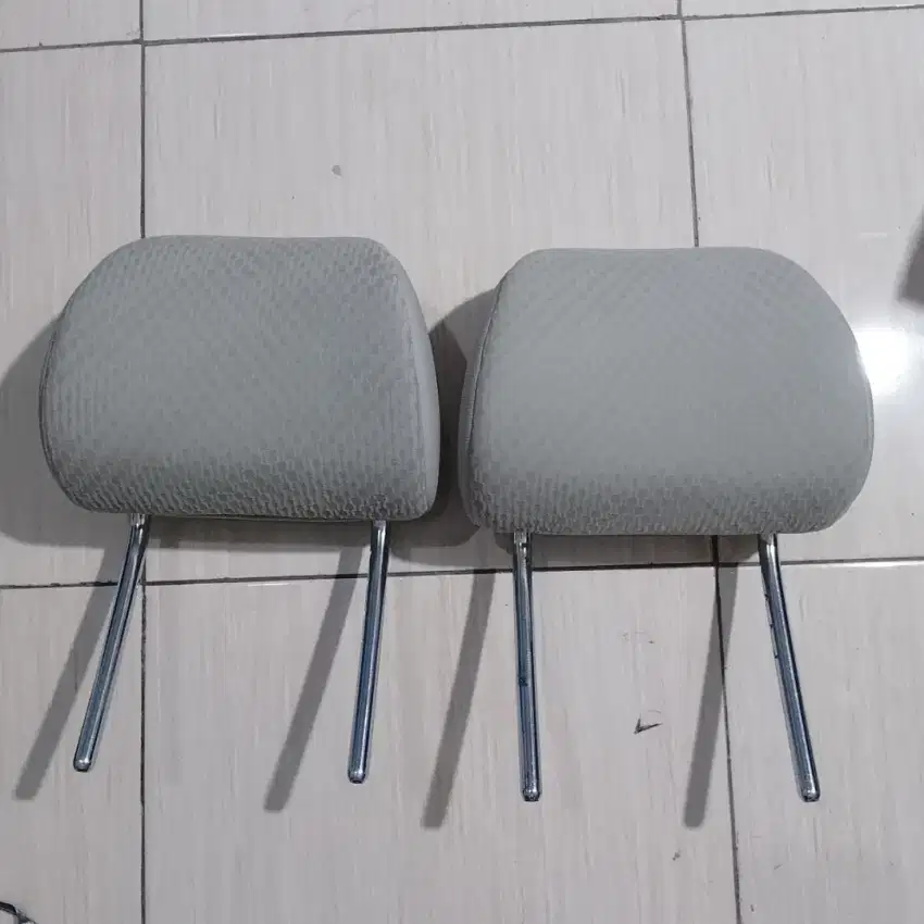 Headrest/sandaran kepala Honda freed