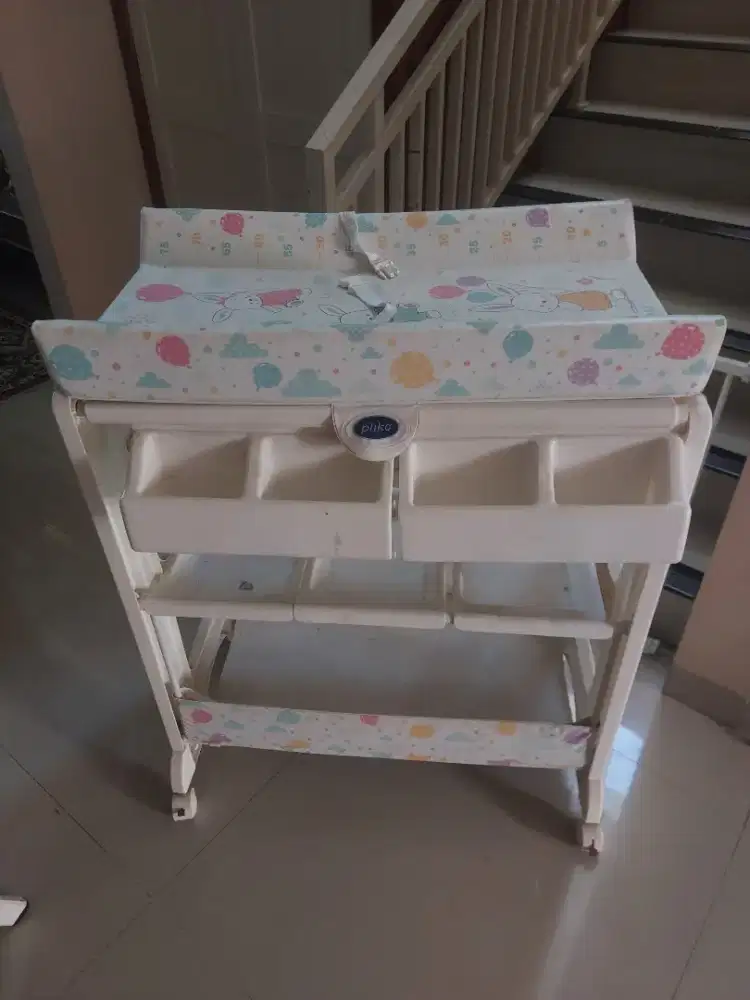 Rak Troli dan Bak Mandi Baby Tafel