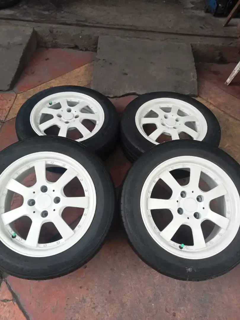 Ring 15 HRE, baut 4,pcd 100 mulus