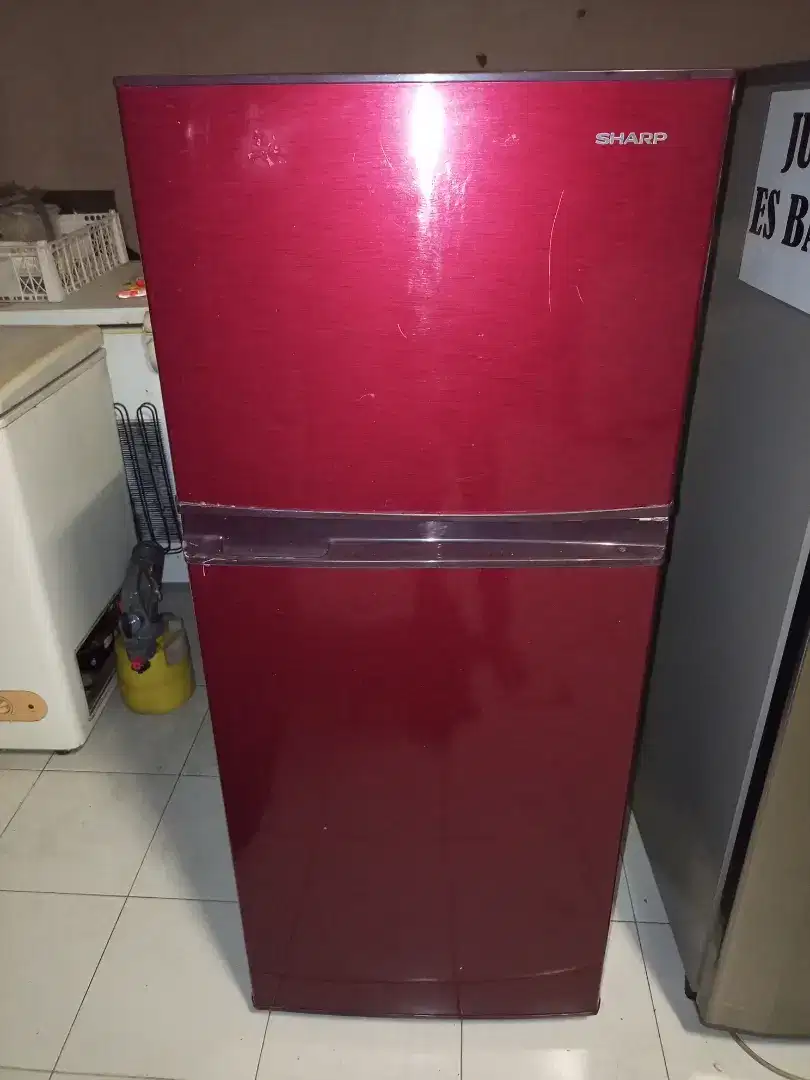 KULKAS SHARP 2 PINTU