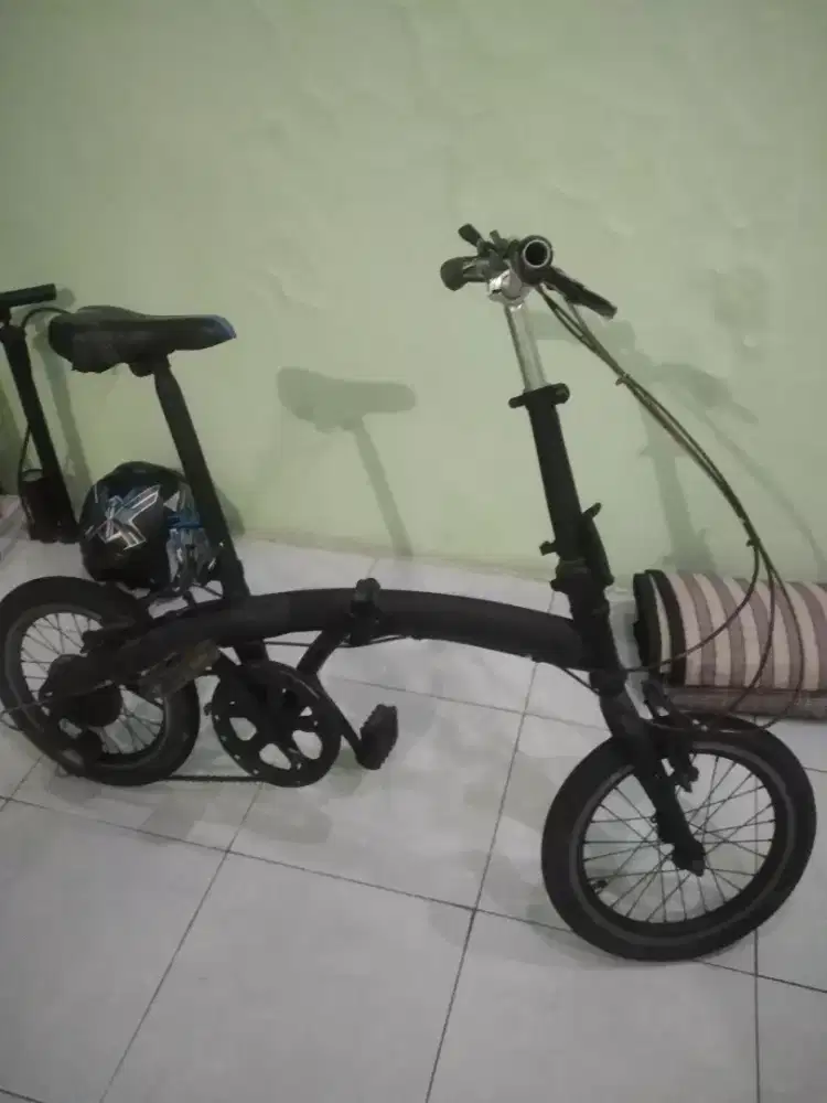 Sepeda lipat mungkin uk 16..