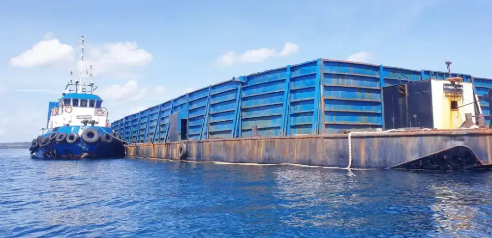 Di jual Tugboat & Tongkang 300 feet tahun 2011-2010