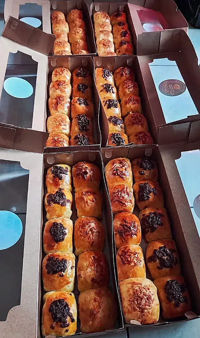 Bolen pisang keju coklat