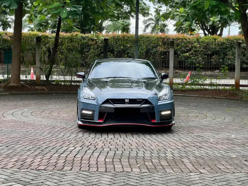 [ RARE ITEM ] Nissan GT-R GTR Nismo 3.8 R35 AWD AT Grey 2022/2023