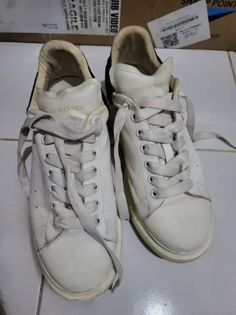 Preloved NEGO Sepatu Alexander McQueen uk 43 second