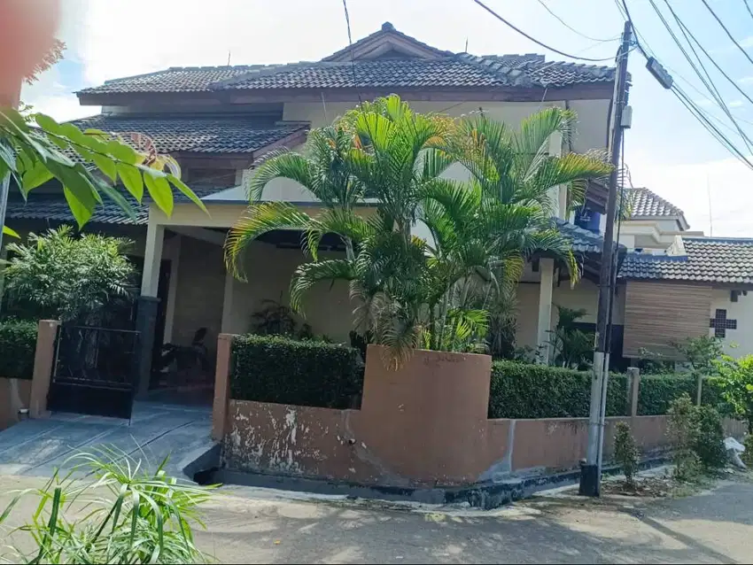Dijual Rumah 2 lantai Hook Bagus Strategis Harga Menarik Di Pamulang