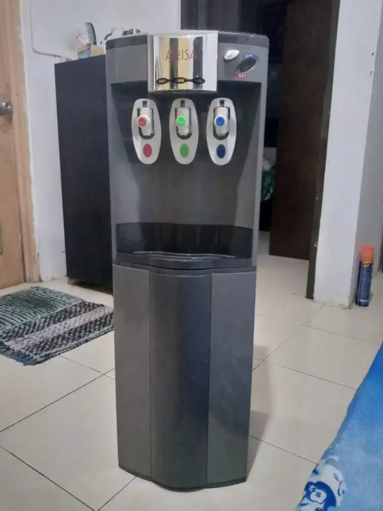 Dispenser 3 Kran galon atas