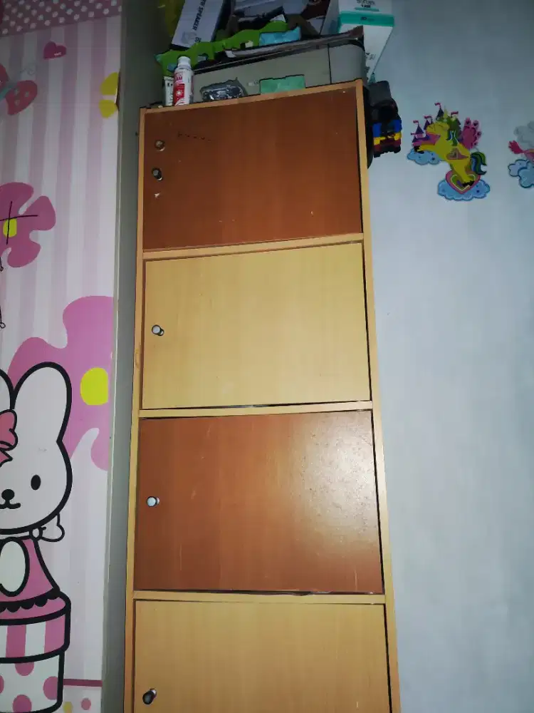 Lemari 4 rak  bagus