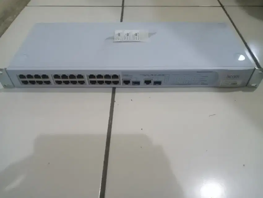 Switch hub 3 com