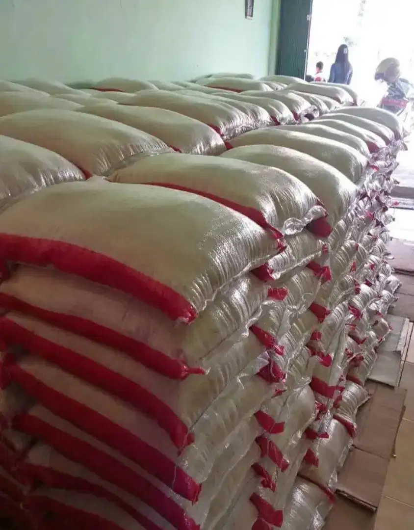 Beras medium ir 64 produsen slep jakarta