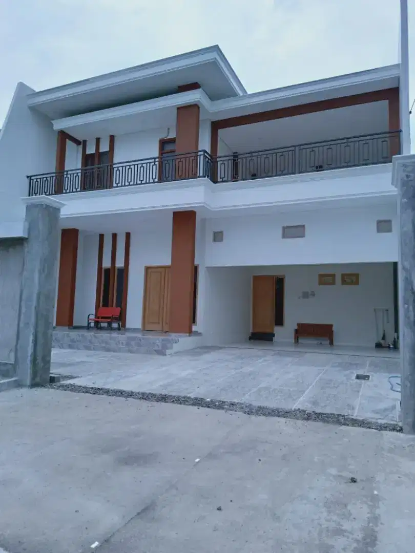 Murah jual rumah mewah siap pakai tlogomulyo BPD III woltermongonsidi