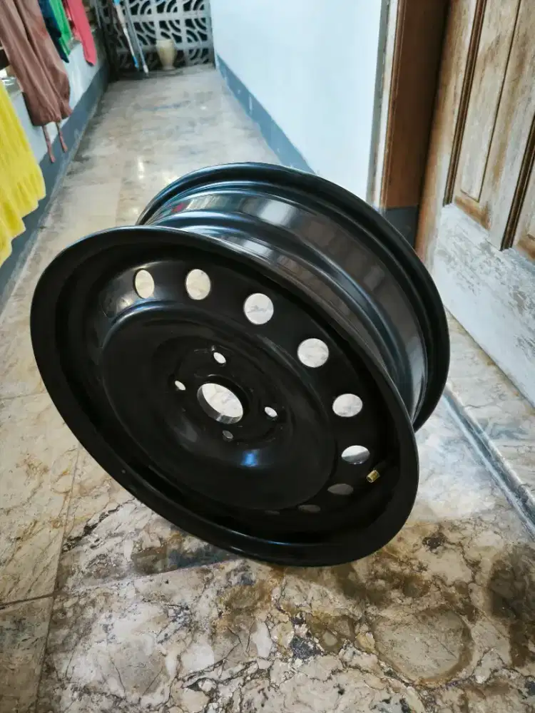 Velg Kaleng Wuling Alvez 2023