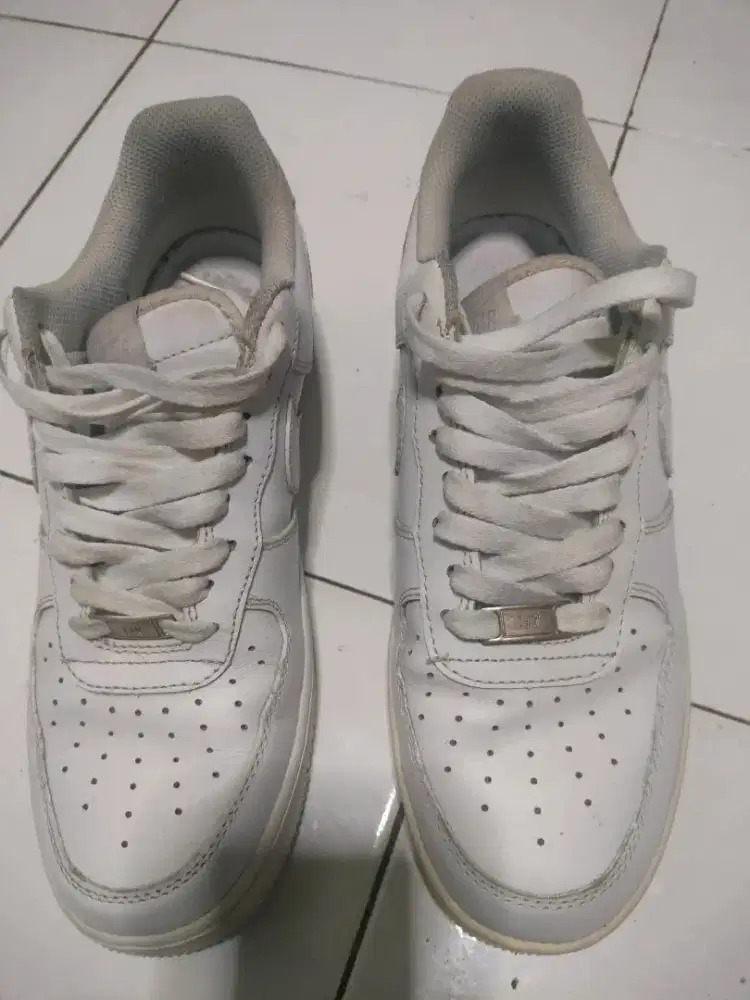 Sepatu Nike air force 1 size 43