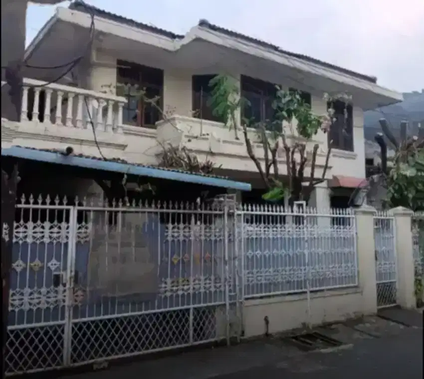 RUMAH MEGAH NYAMAN DI RAWAMANGUN