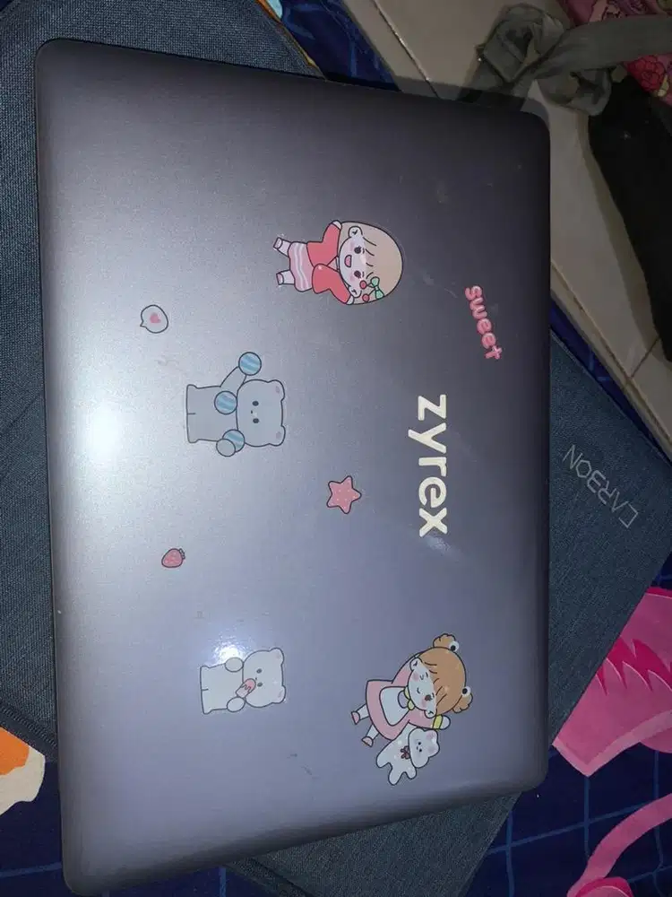 Laptop zyrex sky 232 mini