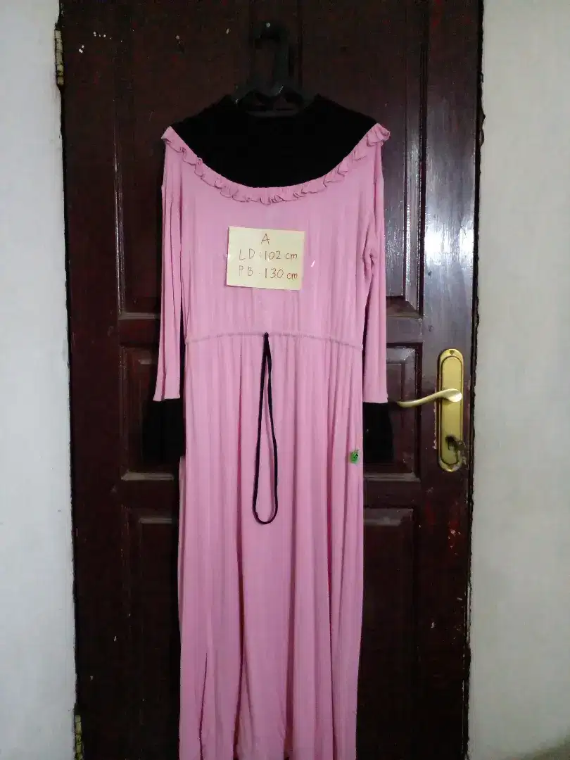 Gamis preloved adem cantik