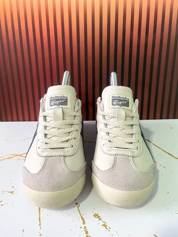 Sepatu Onitsuka tiger