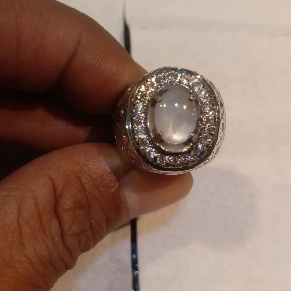Natural star white sapphire