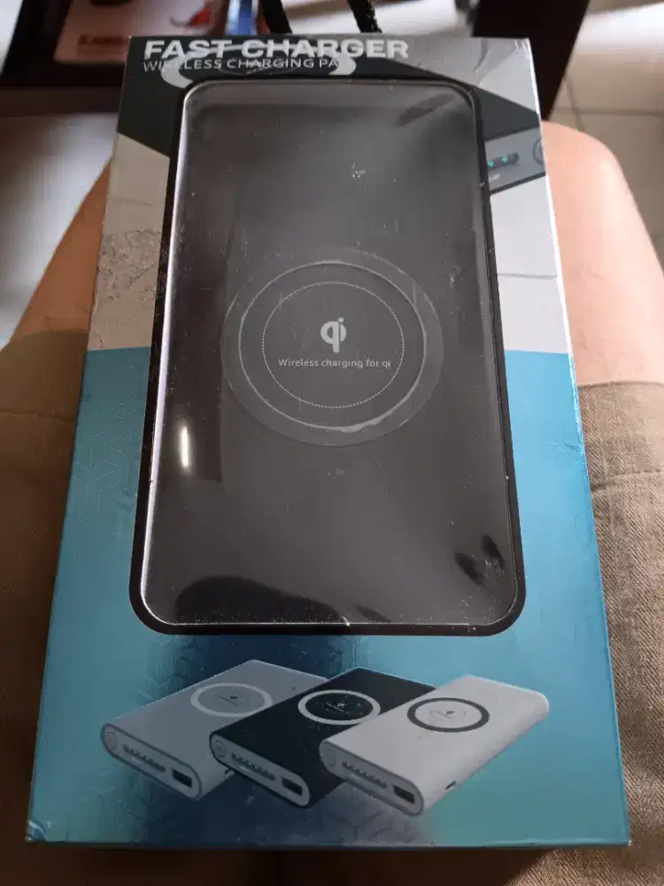 Power Bank Qi Wireless Charging 10.000 mAh BONUS Kepala Charger