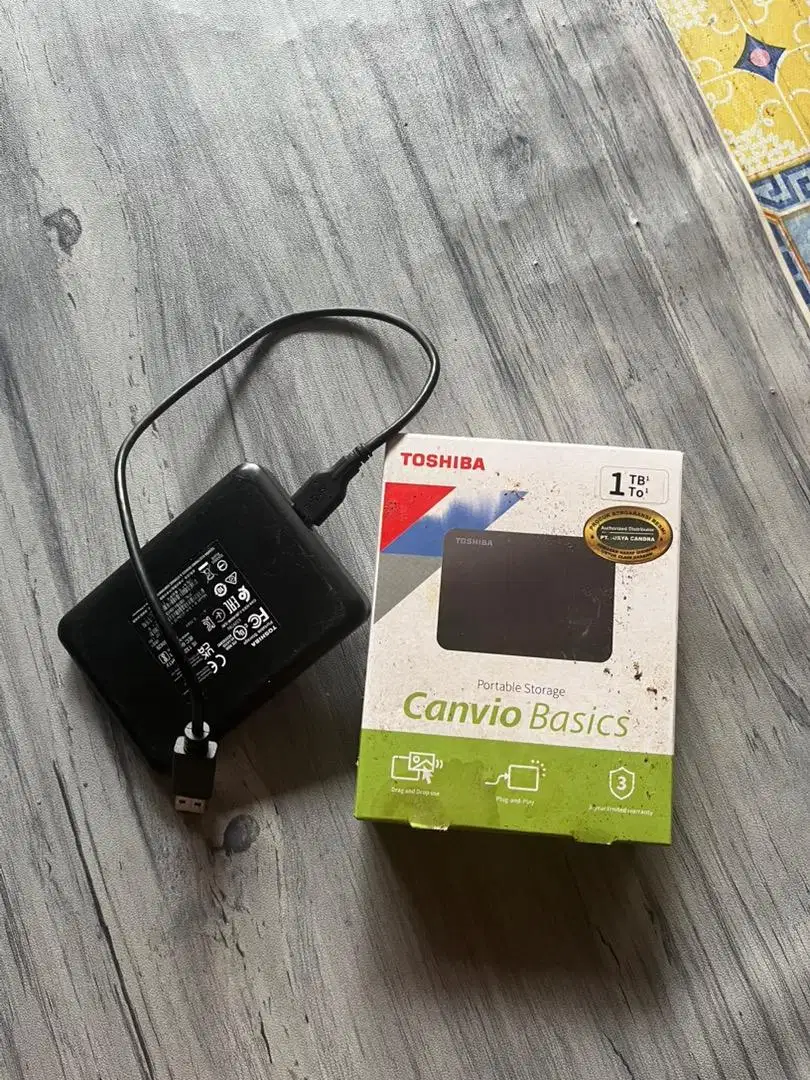 HARDDISK EXTERNAL 1TB - TOSHIBA