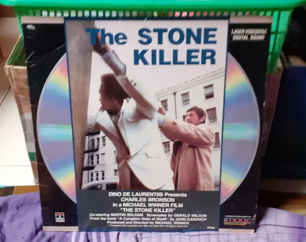 LASERDISC FILM THE STONE KILLER (10 Pcs)