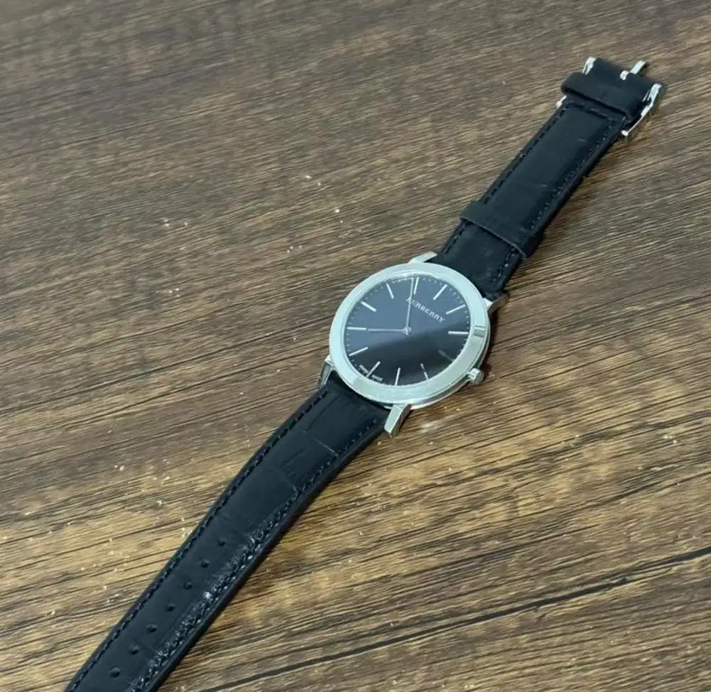 Jam Tangan Pria Burberry Chronograph