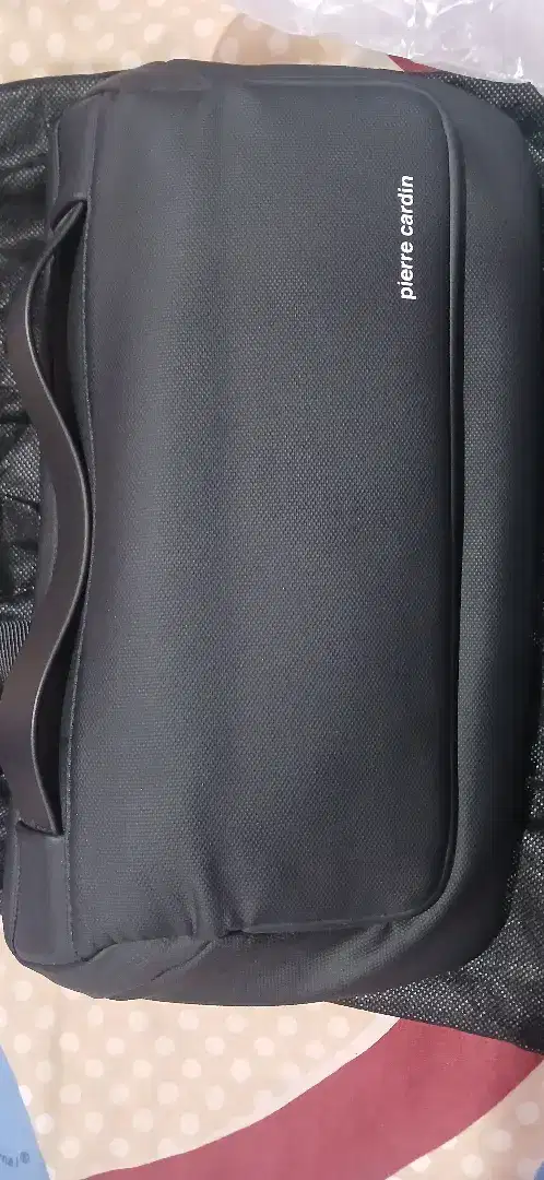 Tas pierre cardin bodi bag Black
